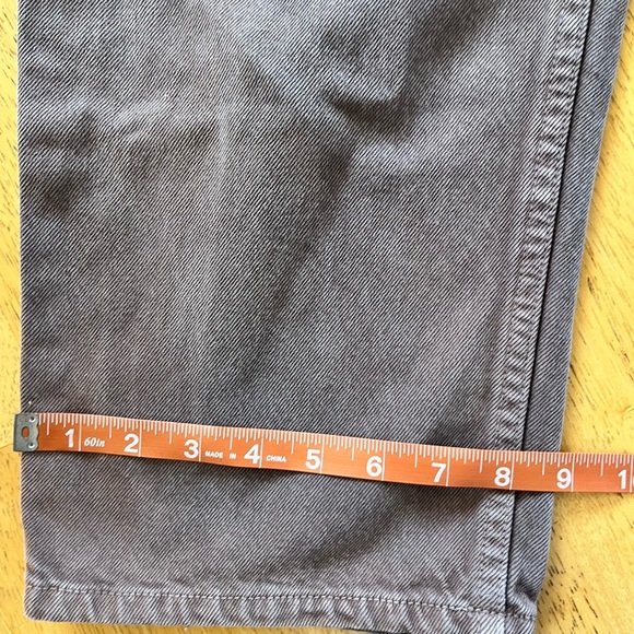 Calvin Klein Men’s Jeans 36x30 Easy Fit Zip Fly 
Grey - Picture 11 of 12